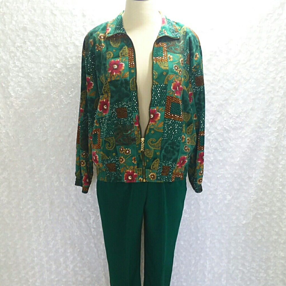 90s Petite Deep Green Floral Jacket Pantsuit - Picture 3 of 8